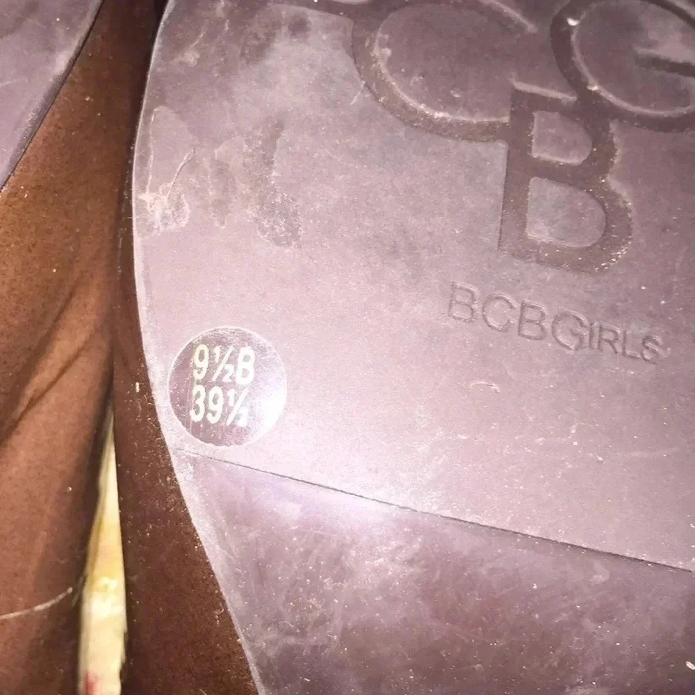 BCBGirls heels - Picture 3 of 4